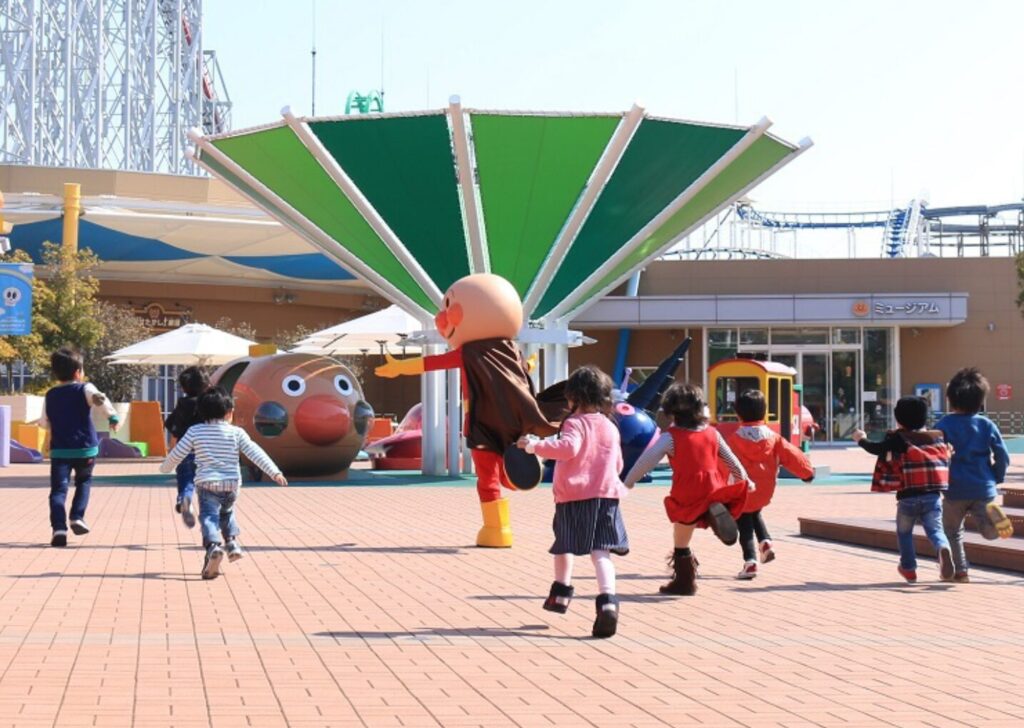 やなせたかし遺産相続は400億!