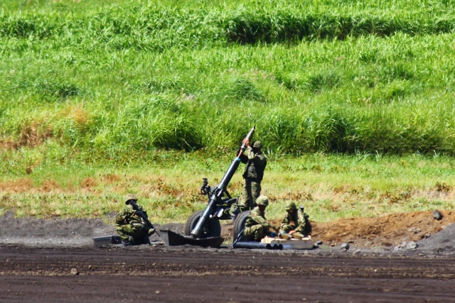 神谷宗幣の経歴がスゴい!自衛隊・教師・スーパー経営も経験!